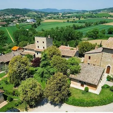 Sleeps 4 With Pool