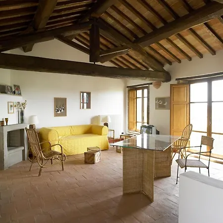 Sleeps 4 With Pool Apartment *