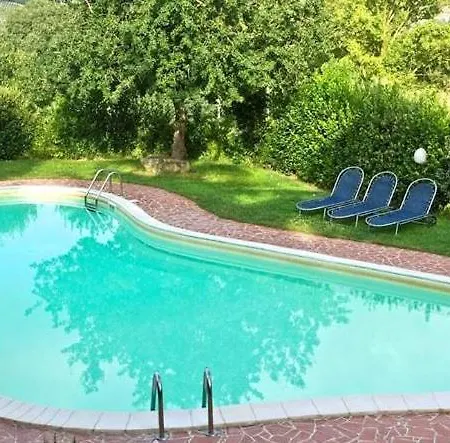 Apartment Sleeps 4 With Pool